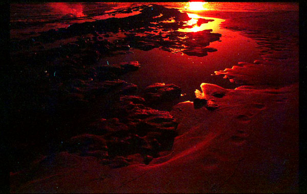 Mokuleia sunrise. Minolta X-570 SLR. © 2011 Bobby Asato