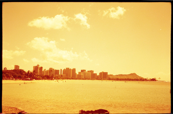 Ala Moana, Honolulu, Hawaii.Canonet QL17 Black Model © 2011 Bobby Asato