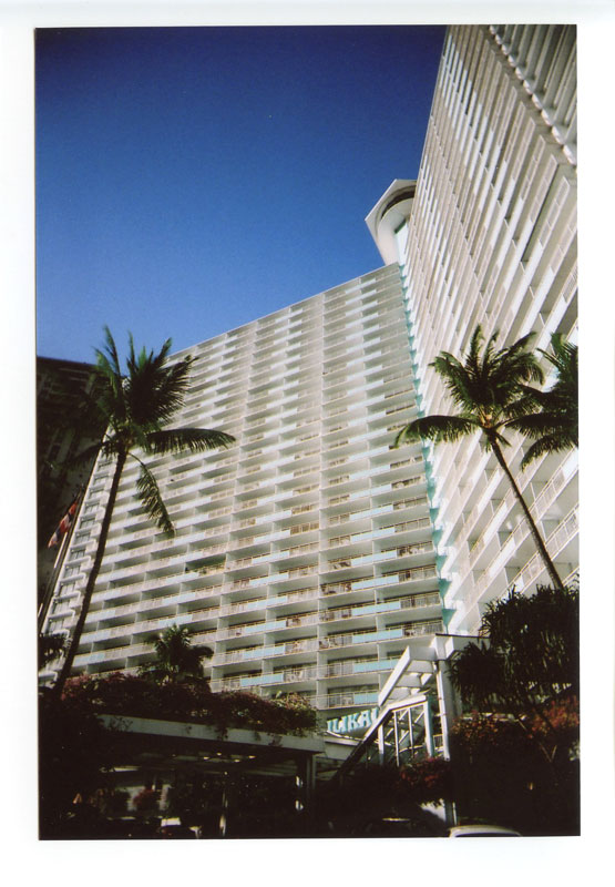 Ilikai Hotel. Waikiki, Hawaii. Superheadz Black Slim Devil. © 2011 Bobby Asato