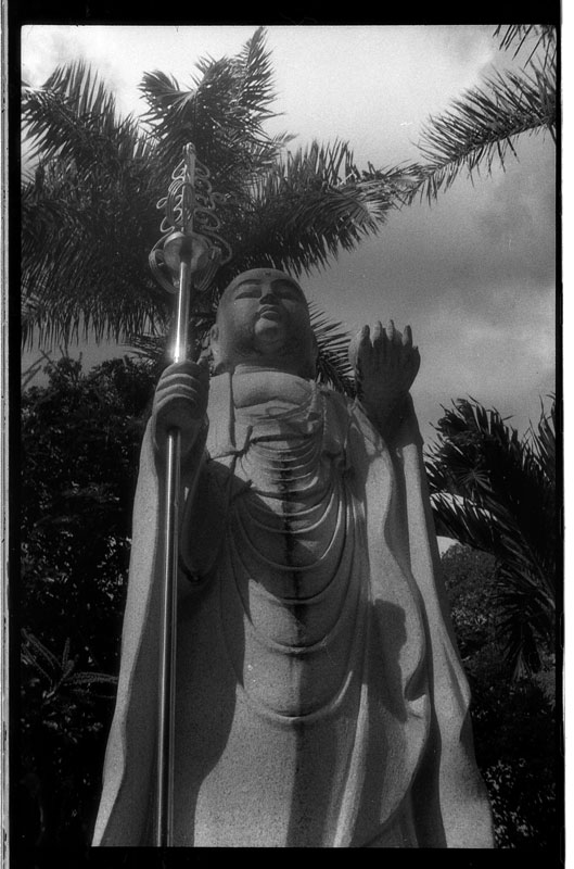 Chinese Cemetery, Manoa, Hawaii. Minox 35 EL. © 2011 Bobby Asato