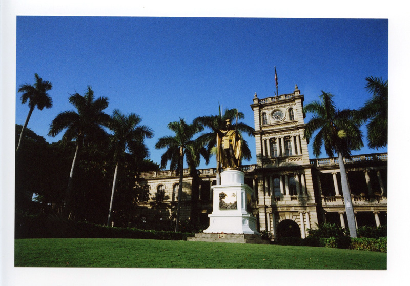 Aliiolani Palace, Hawaii. Holga.  Voigtlander Bessa L © 2012 Bobby Asato